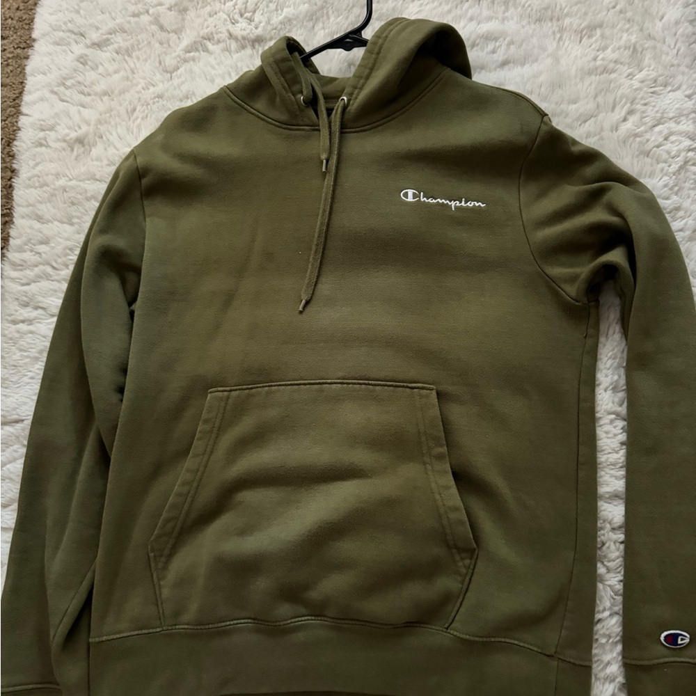 Women’s Small- Green champion hoodie